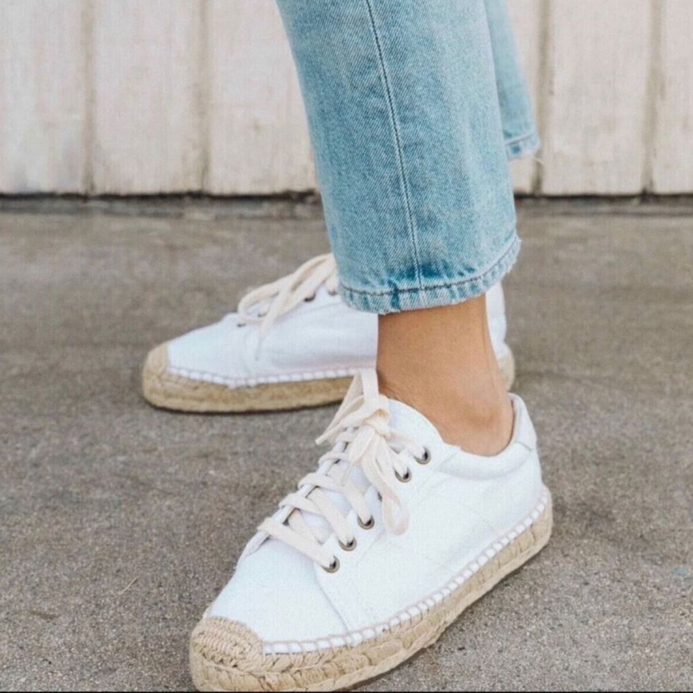 Soludos white tennis shoe size 9